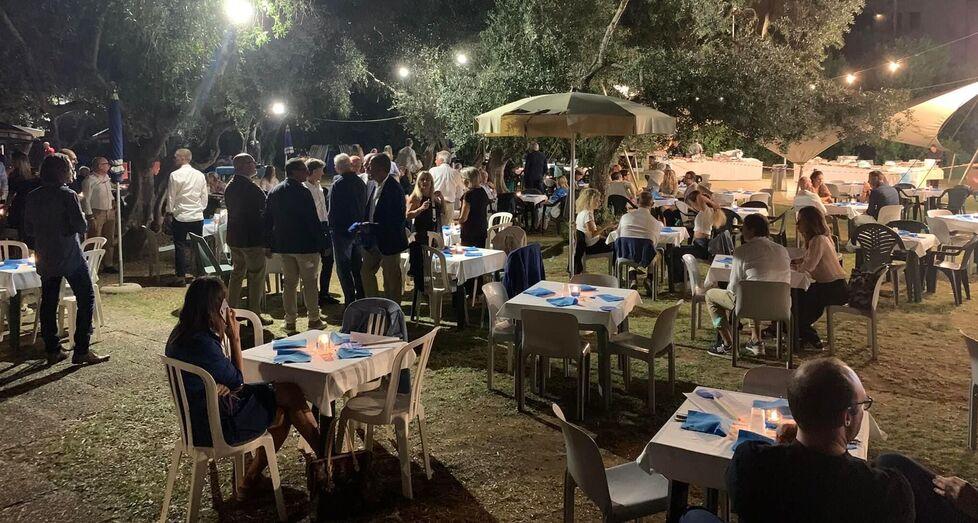 Livorno, all’asta le maglie di Alcaraz e Berrettini per aiutare Alfredo 