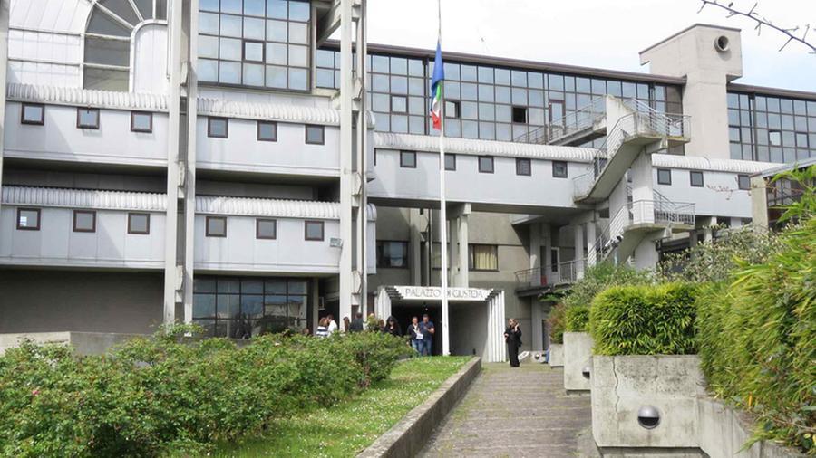 Prato, radiologo condannato per violenza sessuale. Era stato denunciato da trenta pazienti
