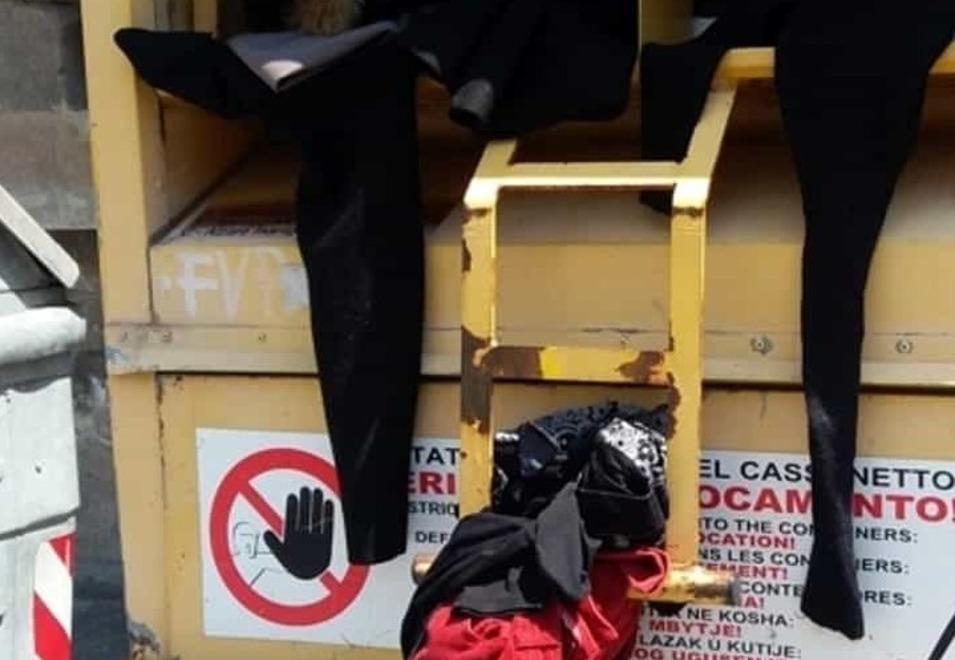 Le scarpe sono dell’arrestato