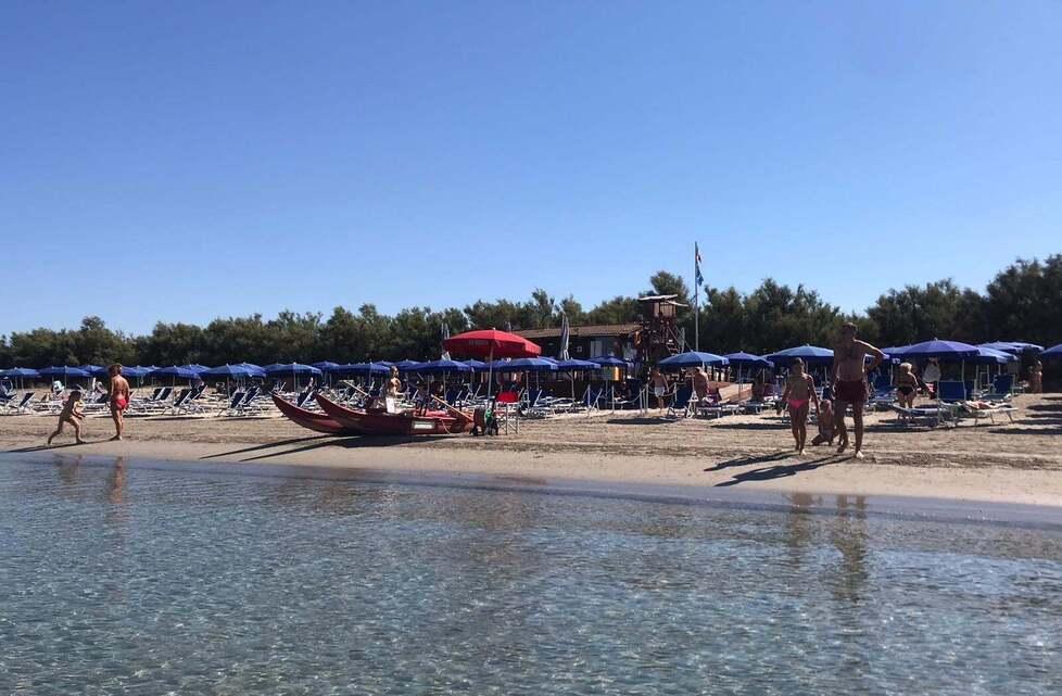 Punti azzurri a Vada, petizione dei cittadini: «Si deve tornare alla vecchia concessione»