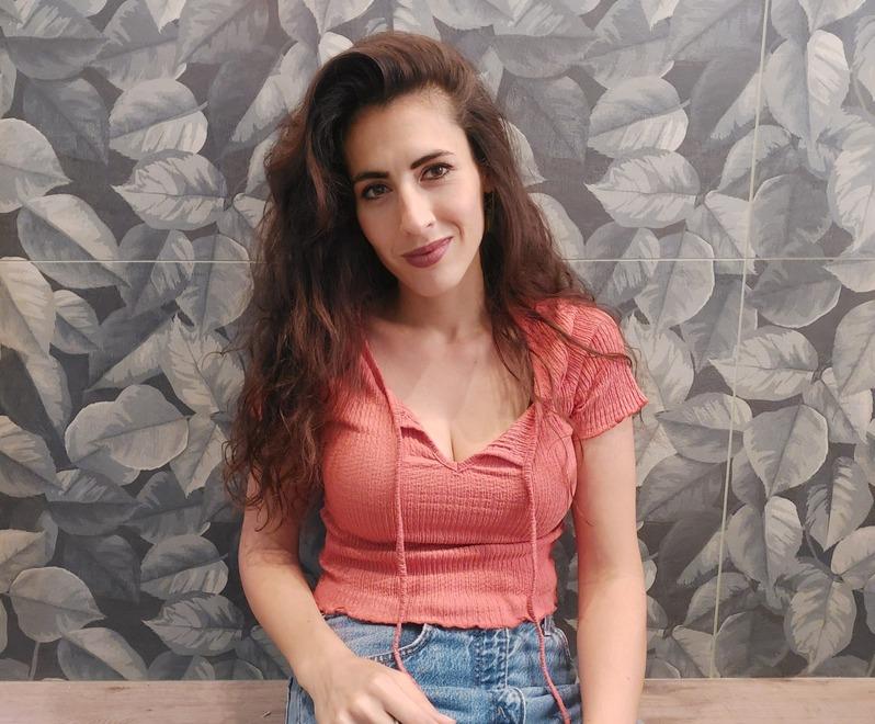 Viareggio, l’esordio letterario di Elena Panzera con il suo libro ambientato in città