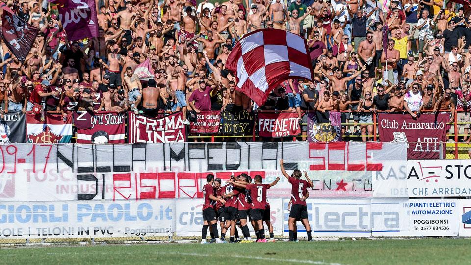 In 5000 per spingere il Livorno