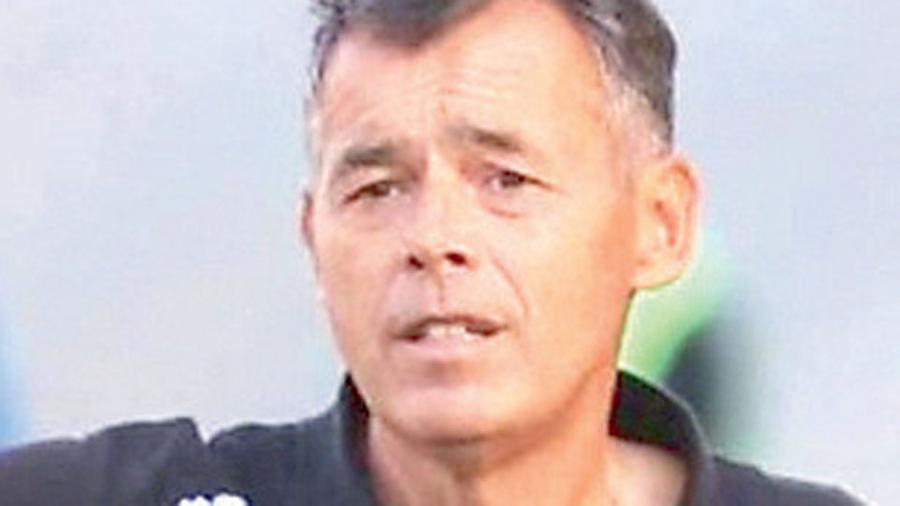 Prato, non c’è ancora il successore di Brando ma domani in panchina ci sarà il vice Cesaretti<br type="_moz" />
