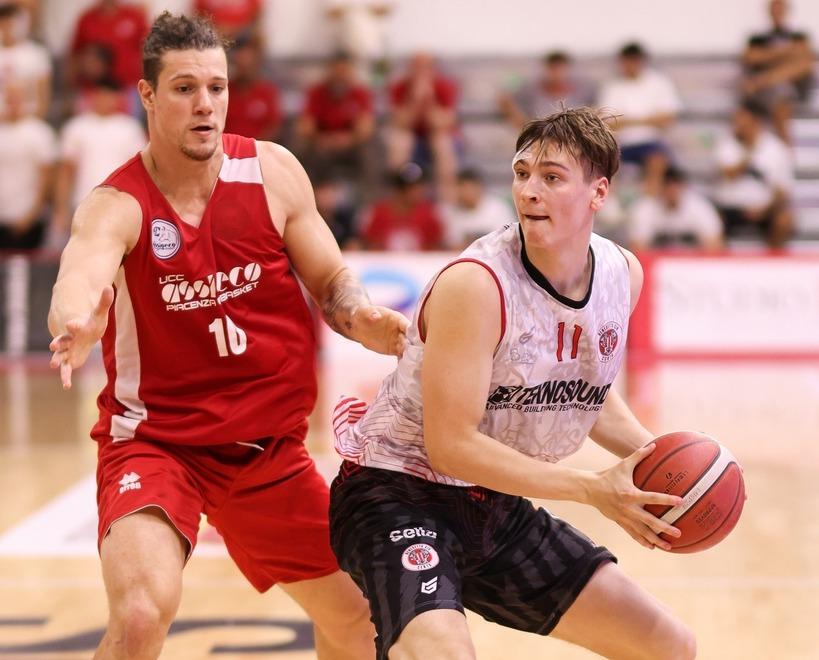 Fortitudo-Cento, è subito derby in Supercoppa<br type="_moz" />
