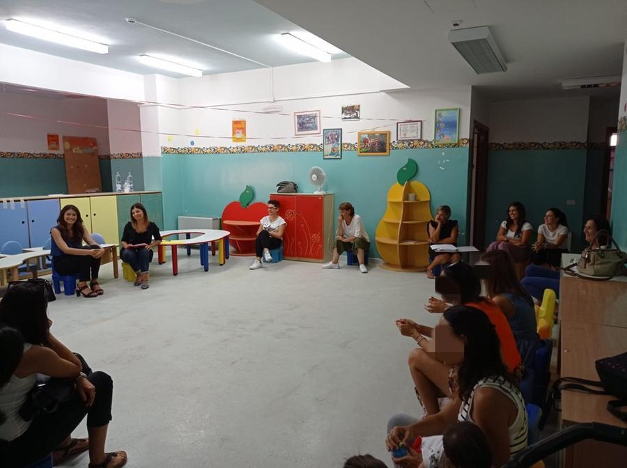 
	L'incontro tra l'assessora Laura Celletti e le mamme dei bimbi dell'asilo nido

