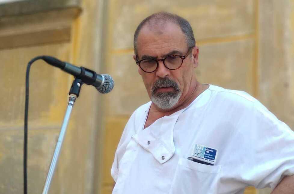 Livorno, in 3 mesi 15 ricoveri per meningite da Toscana Virus. I sintomi, come si trasmette e le terapie