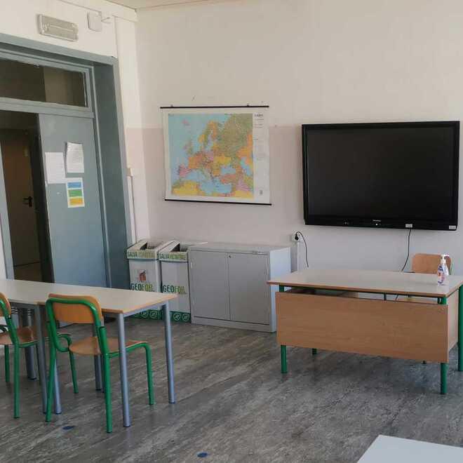 Pontedera, patto anti-degrado al Fermi: chi sporca paga e fa le pulizie. E i genitori possono verificare