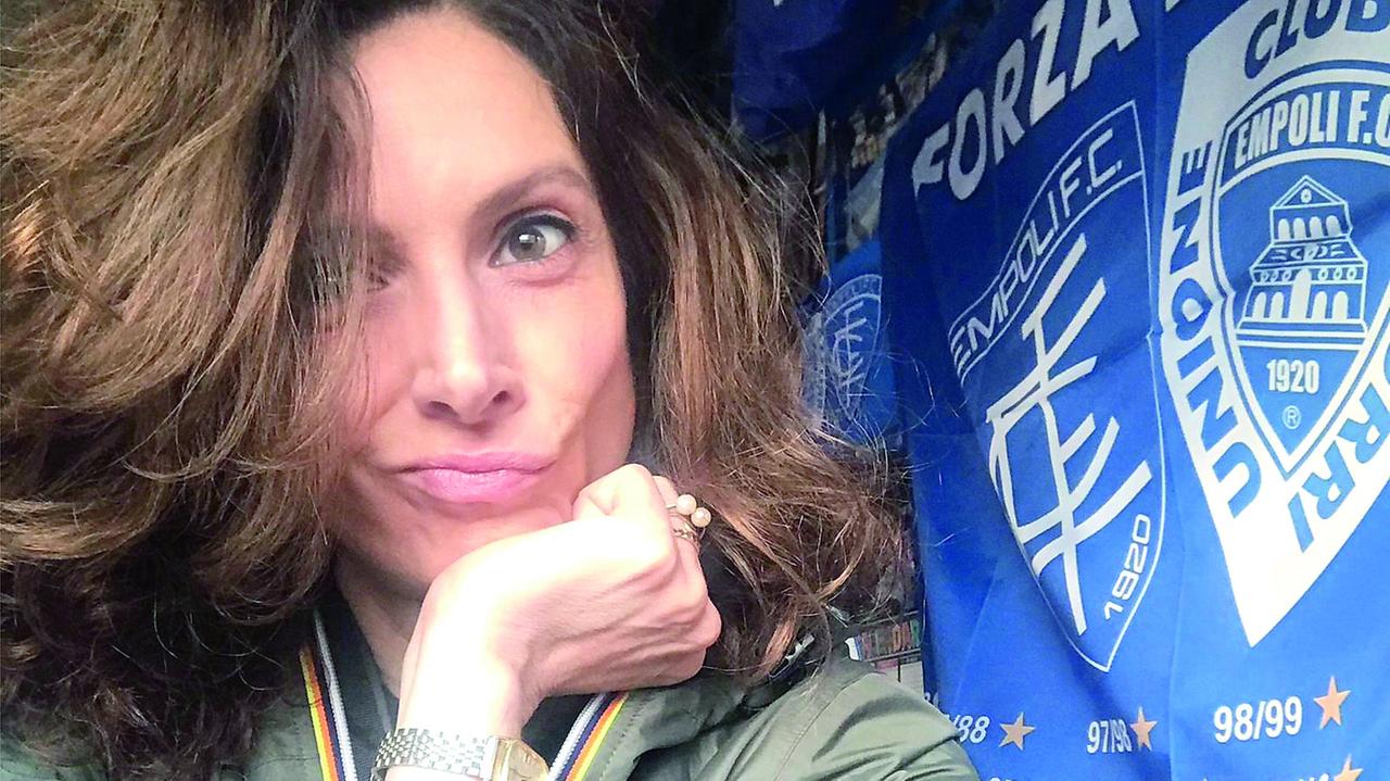 Elena Marmugi, la famosa vocalist ora è la speaker dell’Empoli: «Dai locali allo stadio, vi racconto il mio amore per l’azzurro»