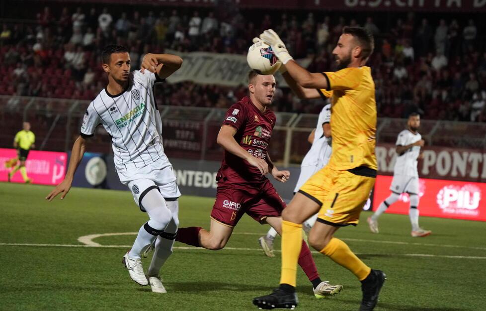 Canzi tra delusione e rabbia: «Pontedera, così non va»