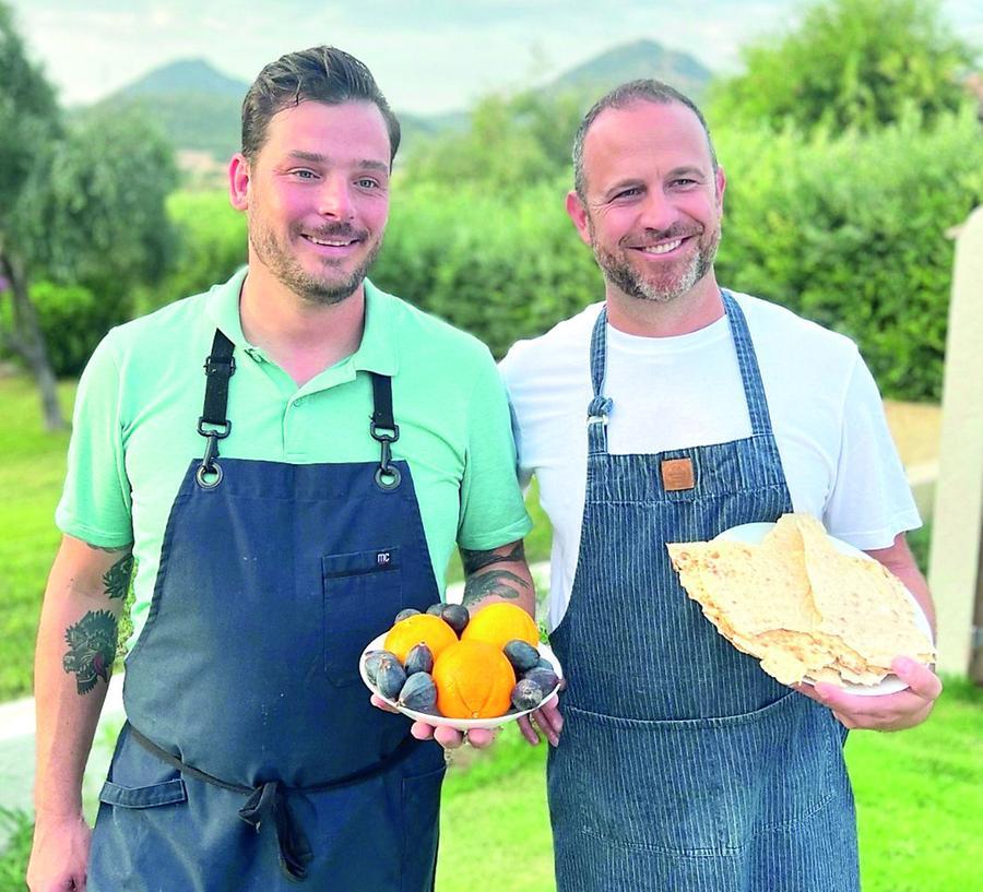 
	Da sinistra gli&nbsp;chef stellati&nbsp;Robert Rossi e Craig Harding&nbsp;protagonisti&nbsp;del programma Tv Opening

