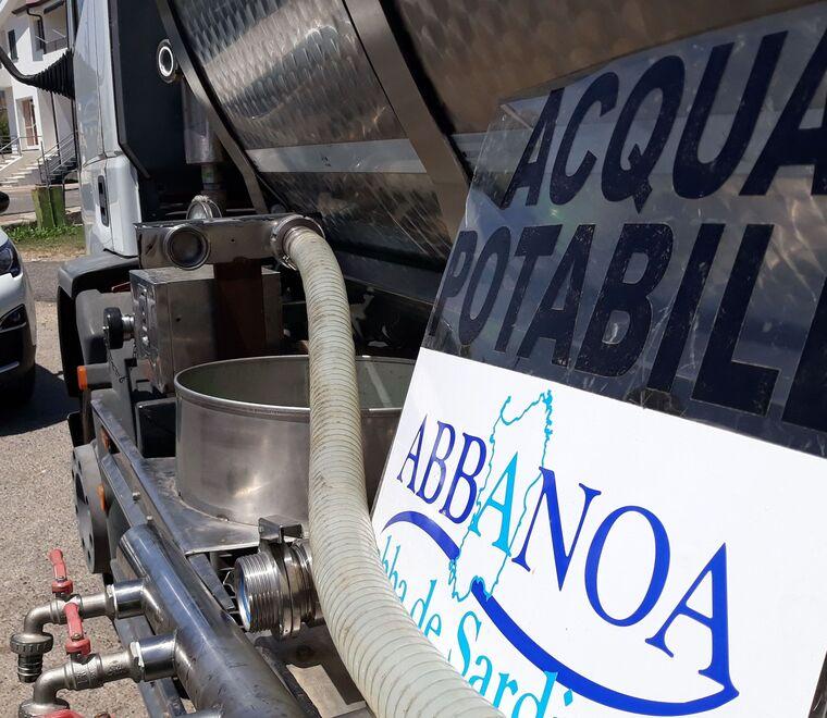 Olmedo, da tre mesi l’acqua non è potabile: pronta una class action