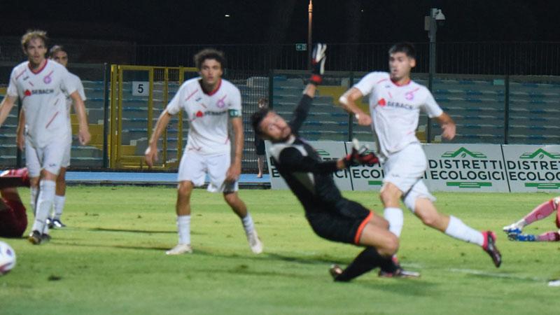 Certaldo, nulla da fare col Mezzolara: un gol per tempo e gli ospiti volano 