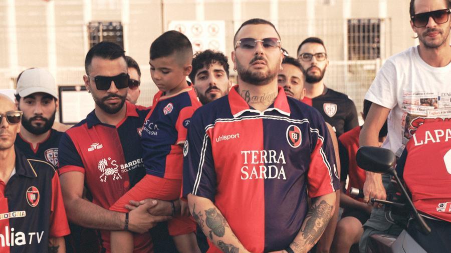 Cagliari, una canzone per Lapadula