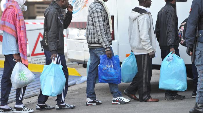 «Migranti, esauriti tutti i posti nel centro di via Mazzacurati»