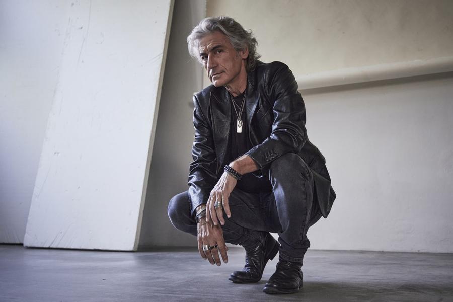 Ligabue: «Tra tenerezza e speranza l’ultimo album “Dedicato a noi”»