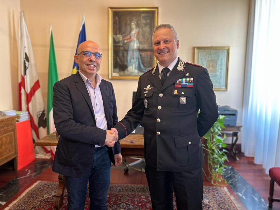 
	Il sindaco e il colonnello Chenet

