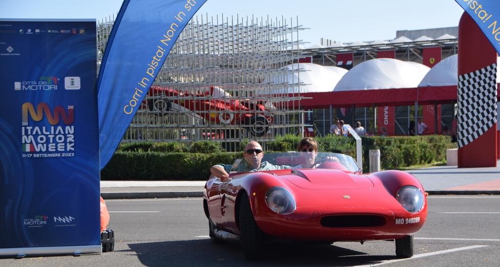 Maranello raduna oltre centomila tifosi all’Italian Motor Week