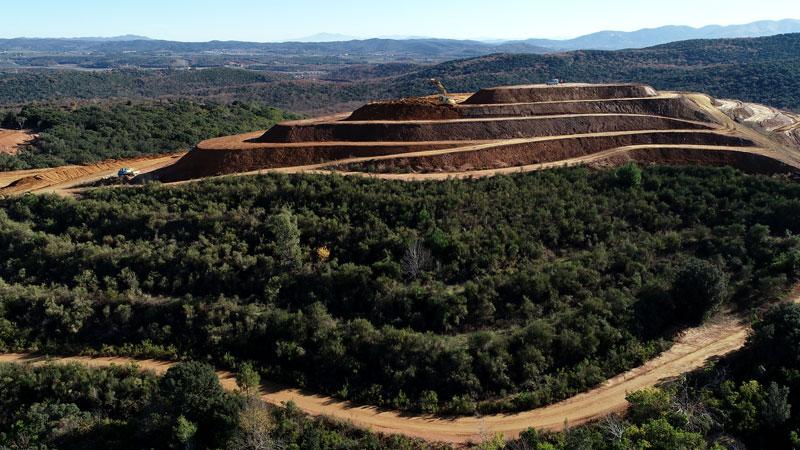 Venator, spiragli sui gessi rossi: riparte l’iter per lo smaltimento