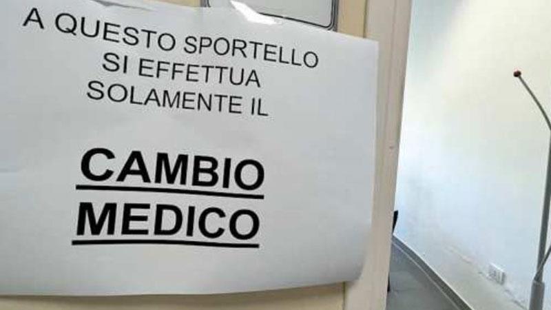 Pontedera, nuovo pediatra ed è boom di pazienti. In 500 però restano senza assistenza e arriva un incarico provvisorio