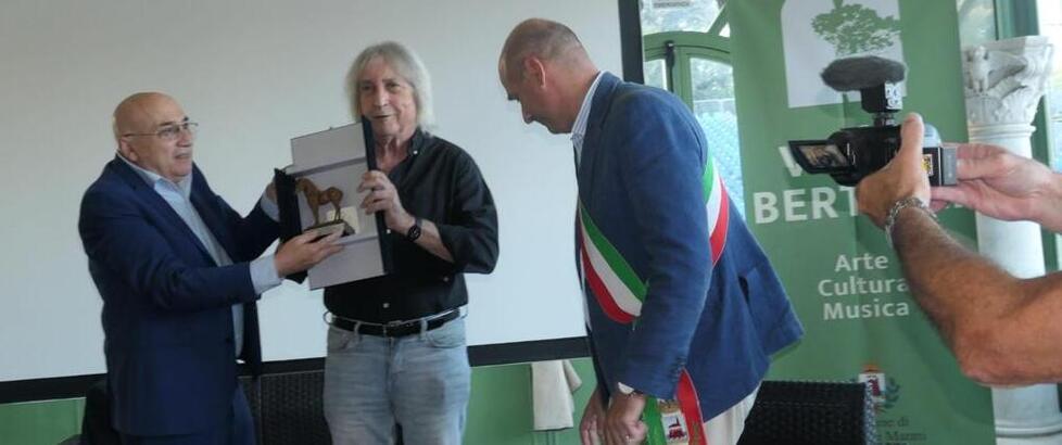 Premio Villa Bertelli, Enrico Vanzina: «A Forte l’estate è meravigliosa»