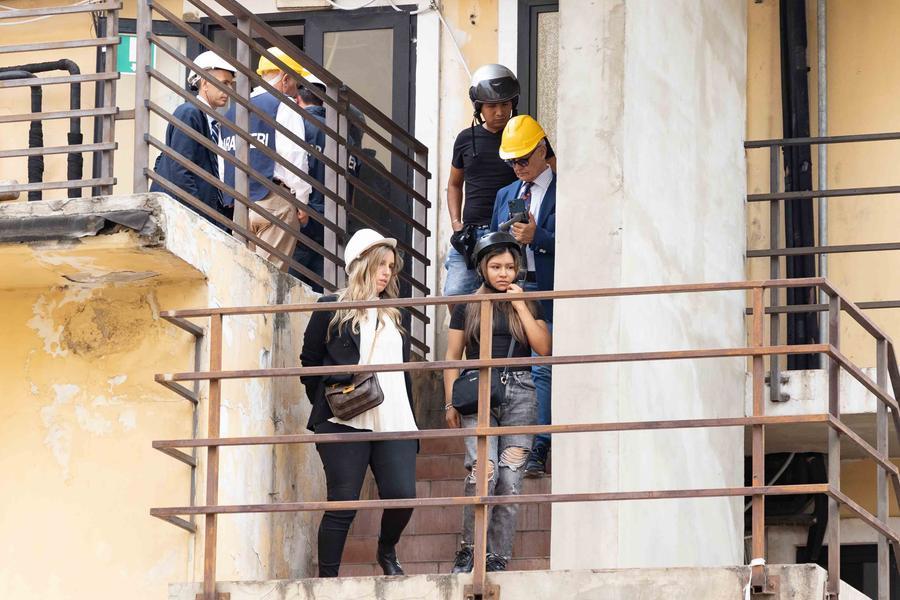 Scomparsa di Kata, sopralluogo all’ex Astor con i genitori della bambina. Il consulente: «Spunti per nuove analisi» – Video