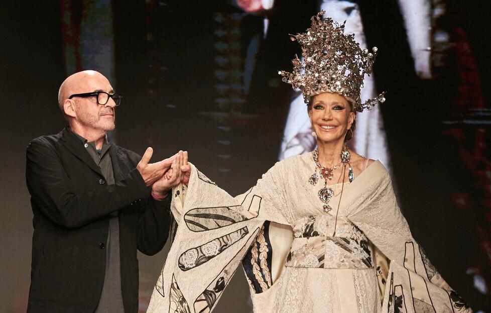 Per Marras sfilano Marisa Berenson e il glamour di Liz Taylor ad Alghero