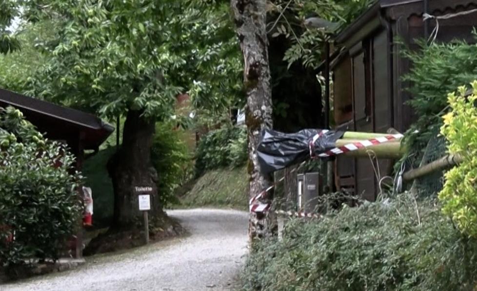 Montecreto. Il palo crolla: morto l’operaio
