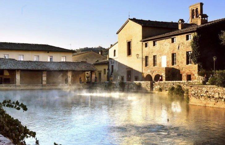 Assistente virtuale per i turisti e percorsi alternativi per le terme