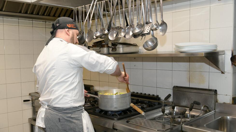 Lavoro, tirocini pagati: 120 occasioni nel Lucchese. Tutti i dettagli