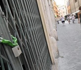 Pistoia, allarme commercio: sei mesi di chiusure continue. Bar e ristoranti: quaranta in meno