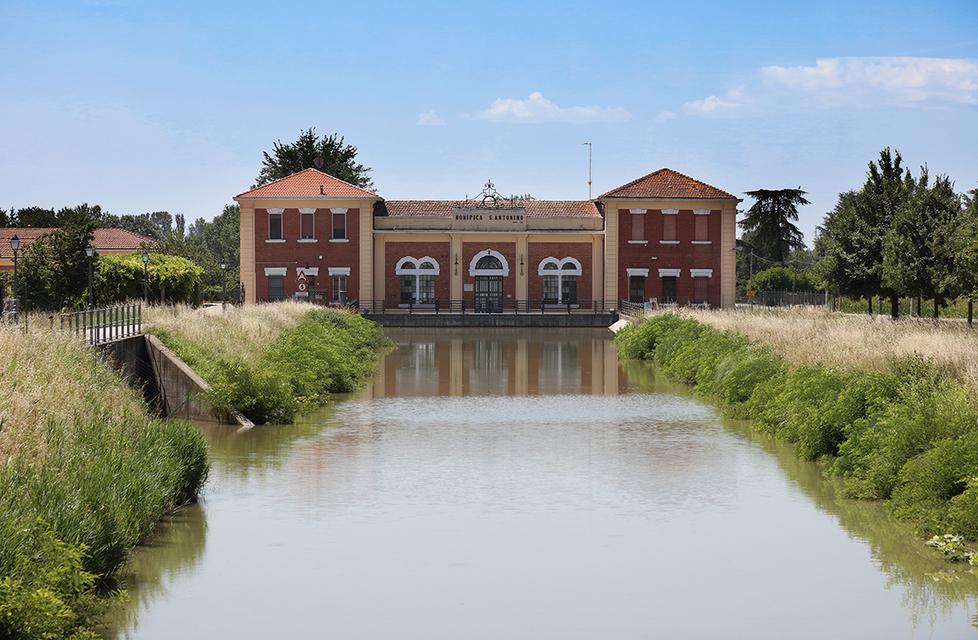 Impianti aperti, storie di bonifica nel Ferrarese