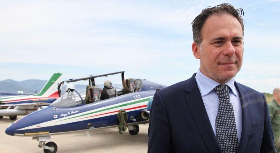 Frecce Tricolori, il sindaco di Pisa chiede il rinvio dello spettacolo: «Non ci sono le condizioni di serenità»