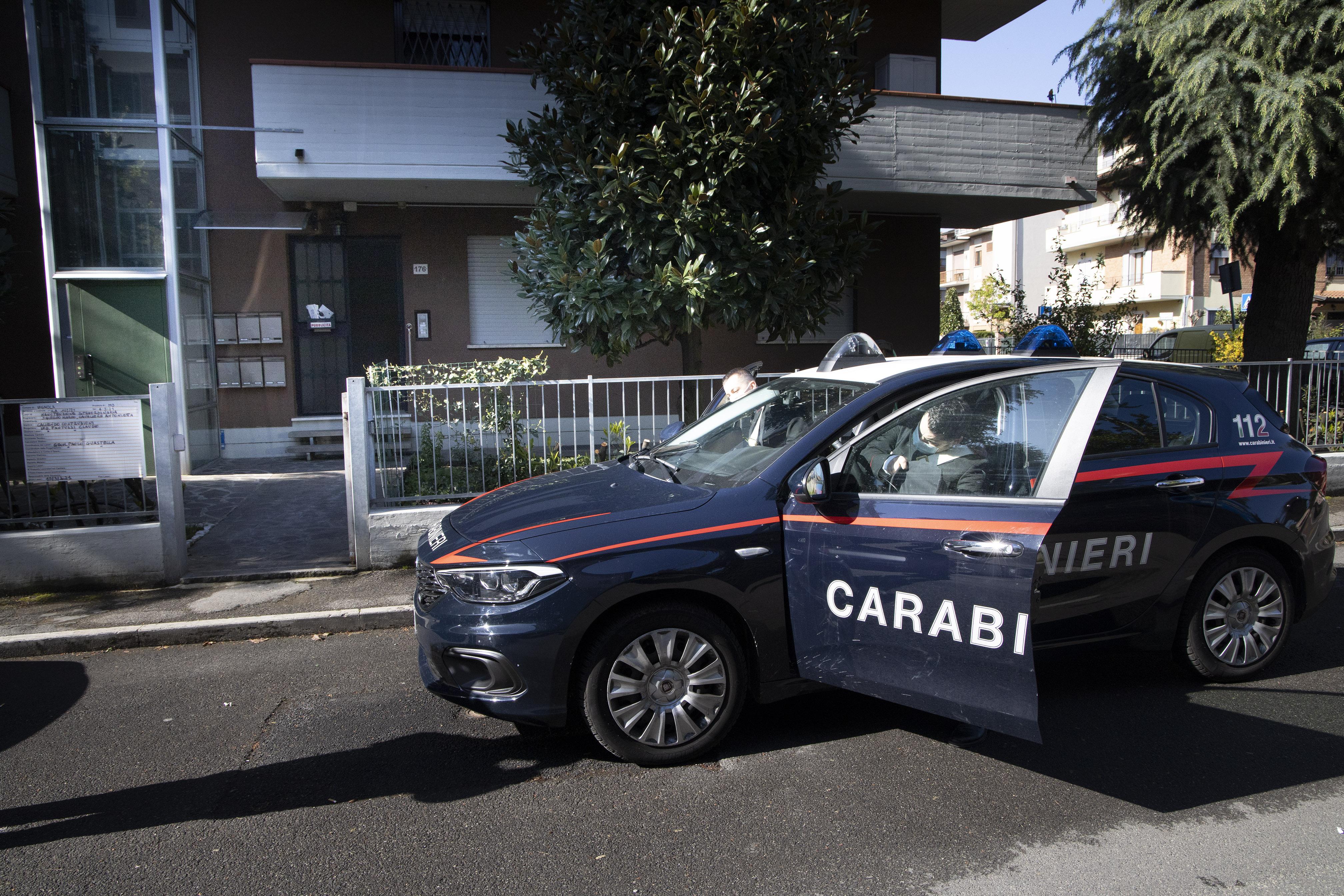 Vignola. «Ha ucciso la moglie per amore»<br type="_moz" />
