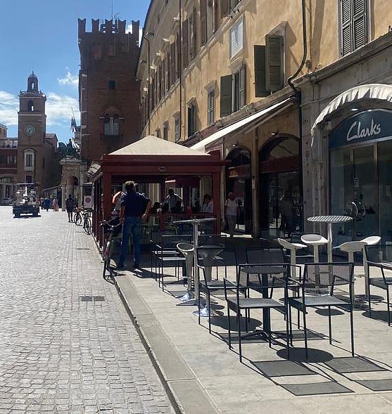 Ferrara, ora i dehors si pagano