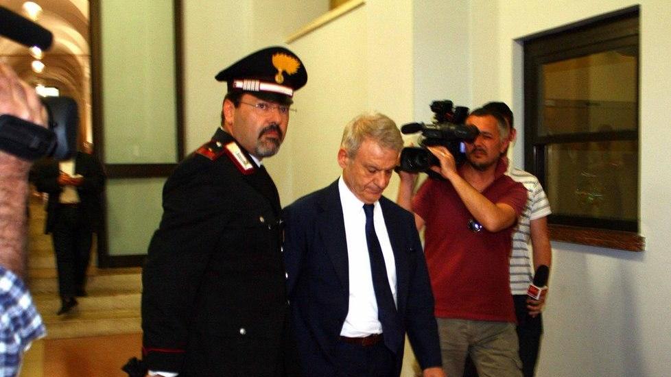 Inchiesta Clini trasferita ai pm di Roma