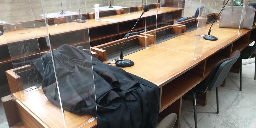 Grosseto, colpì la moglie fino a farla svenire: condannato per maltrattamenti. Le violenze anche davanti al figlio