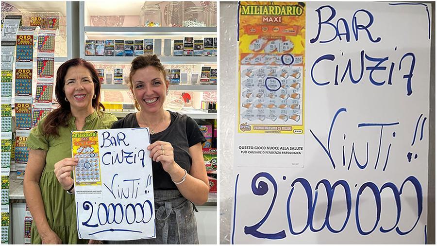 
	Nella foto&nbsp;Filomena Tallarico e Cinzia Imperatore con il ticket vincente

