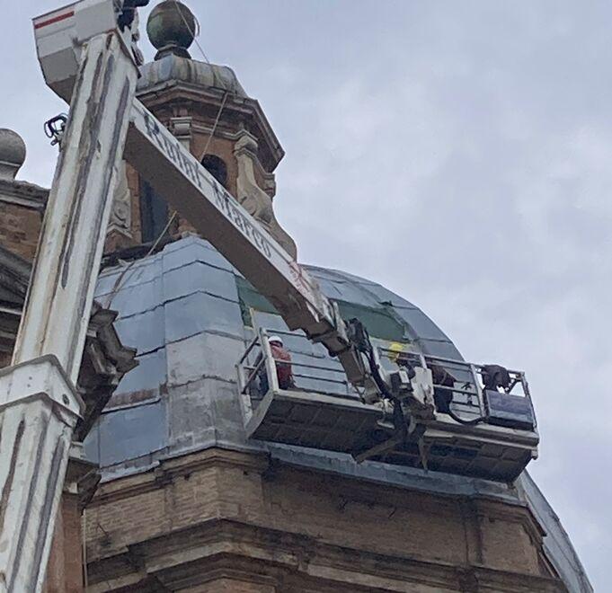 Fiorano. Santuario, un lungo restauro: una ditta l’ha messa in sicurezza dopo il distacco di una lastra di piombo<br>
