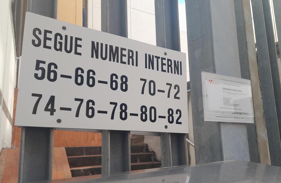Livorno, indagato amministratore: «Ha fatto sparire i soldi dal conto corrente del condominio»