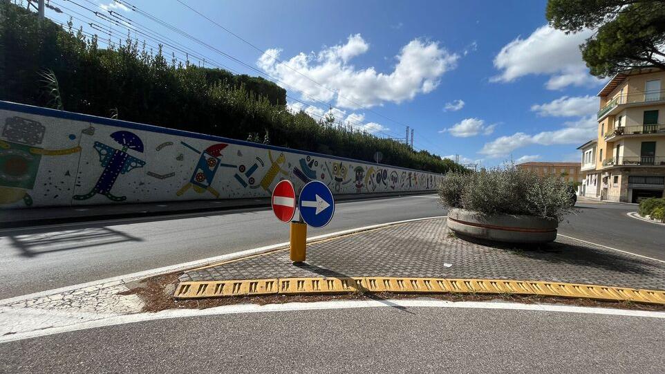 La zona in cui l’avvocata ha subìto la rapina venerdì sera (foto Franco Silvi)