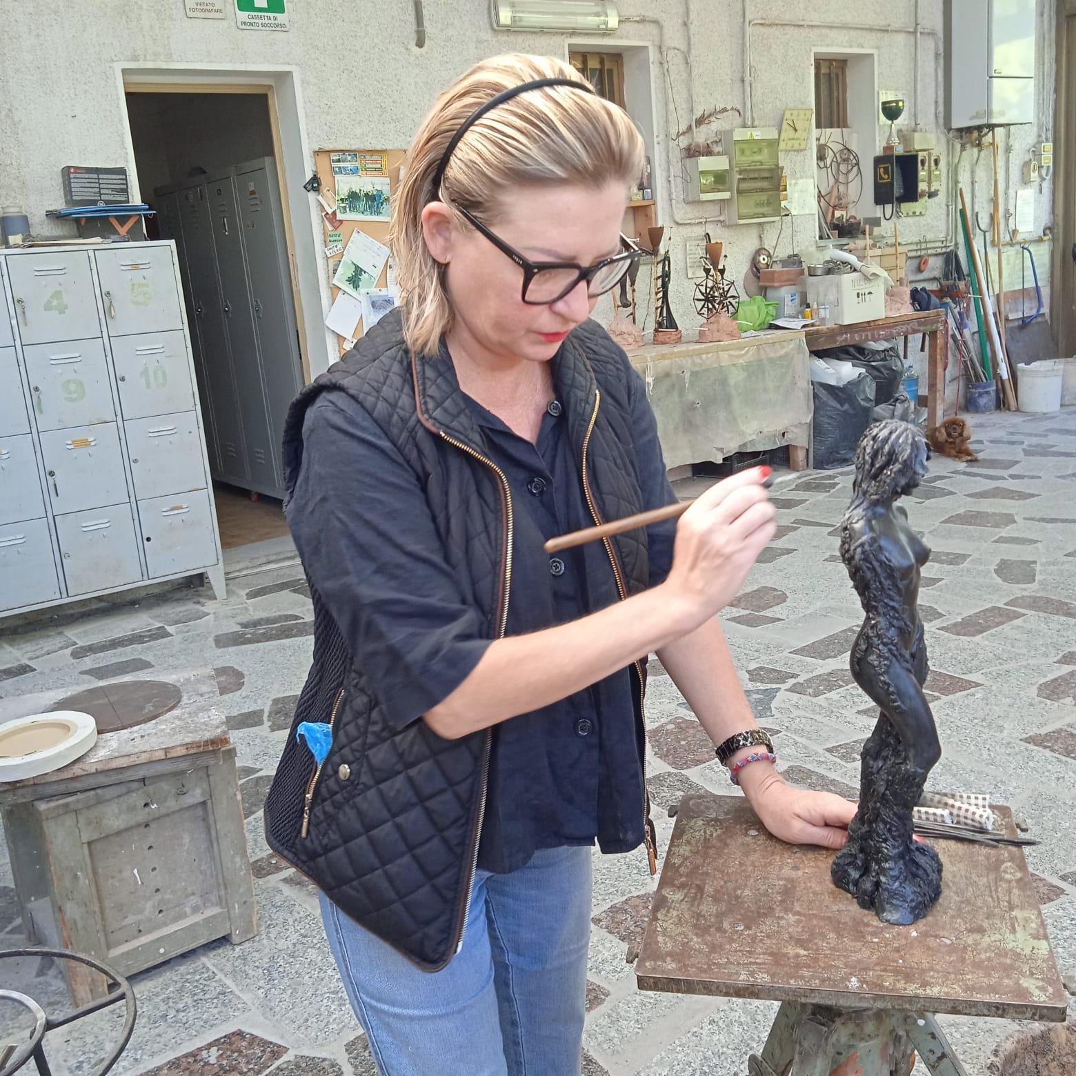 Addio a Katarina V, scultrice dell’anima: profondo il suo legame con Pietrasanta