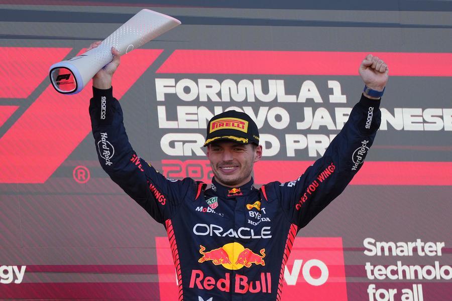 Formula 1, Verstappen imperatore a Suzuka: alla Red Bull il titolo costruttori