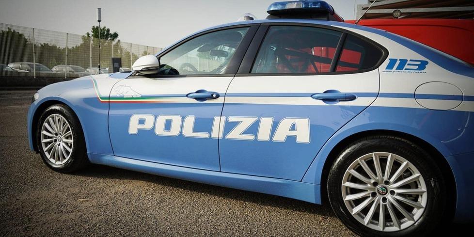 Una volante della polizia (foto d’archivio)