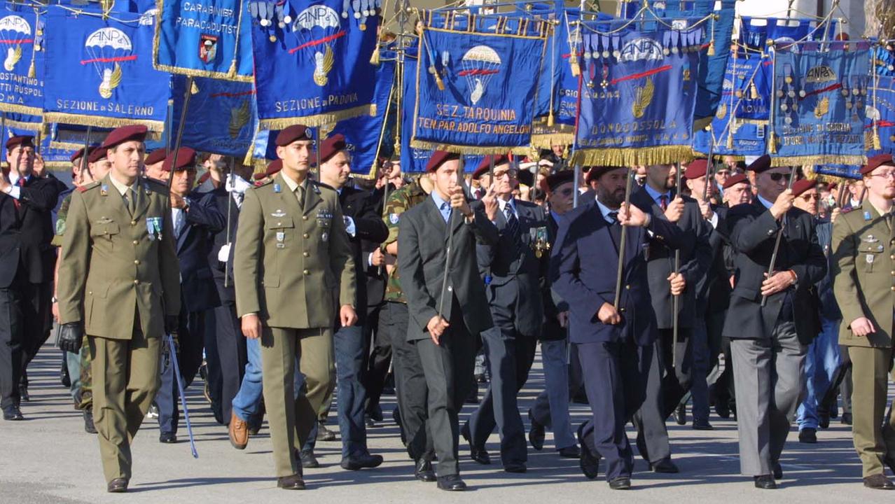 Una celebrazione militare alla Vannucci (foto d'archivio)