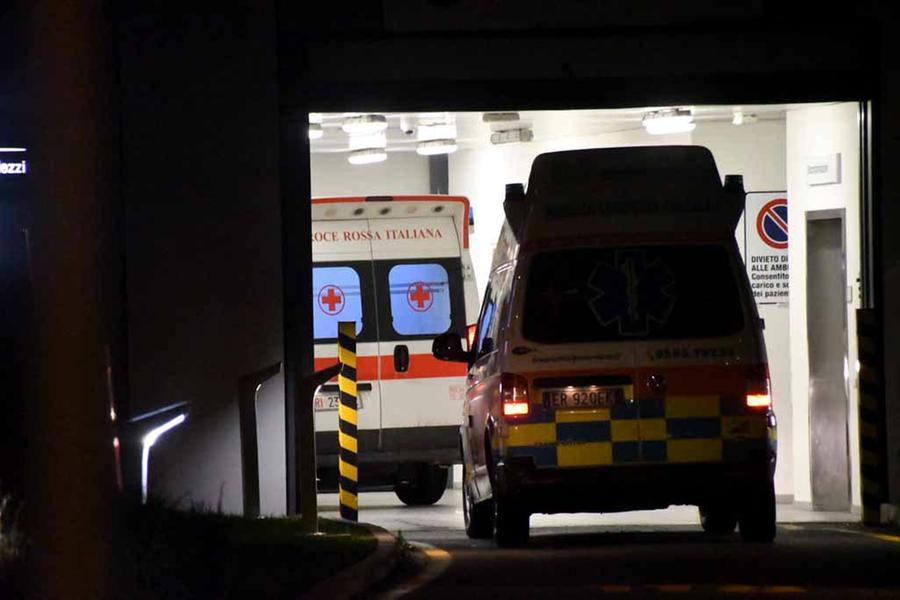 Travolti dalle lastre di granito, gravissimi due operai