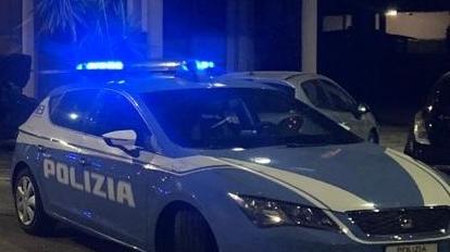 Picchiano selvaggiamente un 30enne per rubargli monopattino e soldi: arrestati in 3 a Cagliari