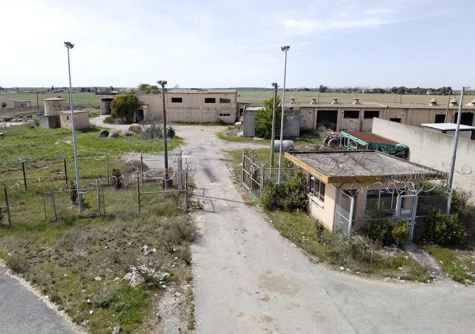 Migranti, ipotesi Cpr a Coltano: il sindaco dice no: «L’area non è idonea»