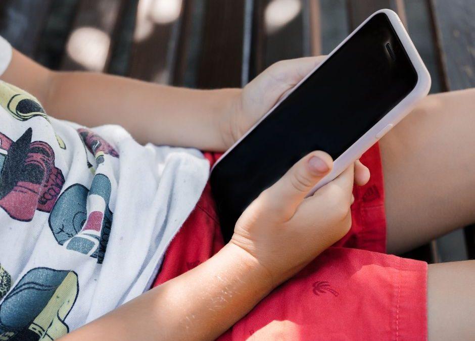 «Bimbi, trovate connessioni vere»: il week-end è senza smartphone. L’iniziativa a Bagno a Ripoli