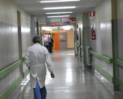 Pavullo, muore solo e senza famiglia: il Comune paga il funerale<br>
