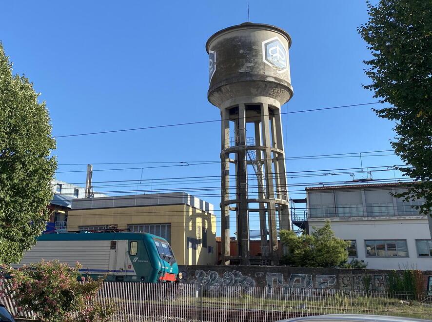 Pontedera, torre-simbolo: slitta ancora la demolizione da 290mila euro